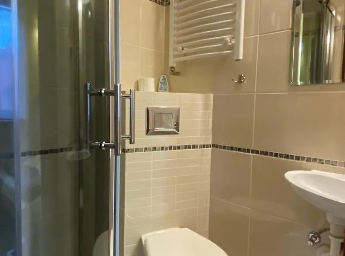 Daria Goscinne * 카르파츠